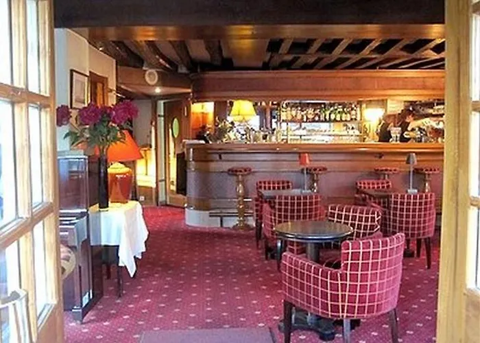 Le Cabouillet Hotel 2*