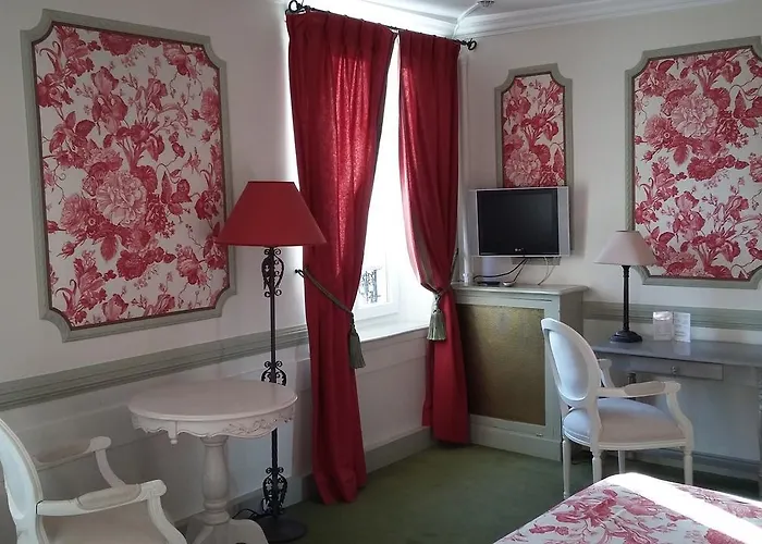 Le Cabouillet 2* LʼIsle-Adam